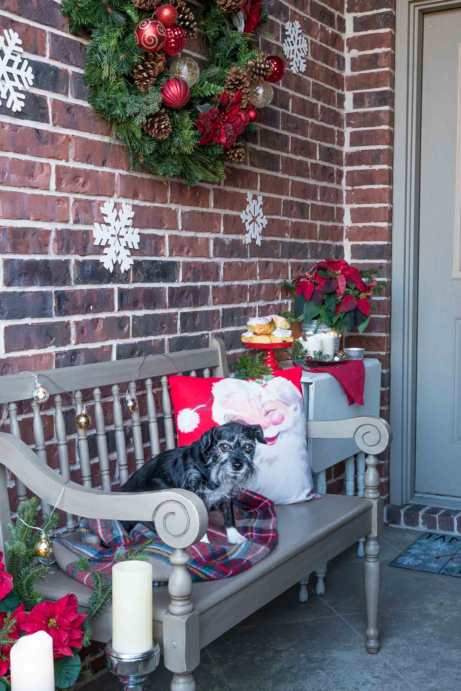2019 Christmas Front Porch Tour - Major Hoff Takes A Wife